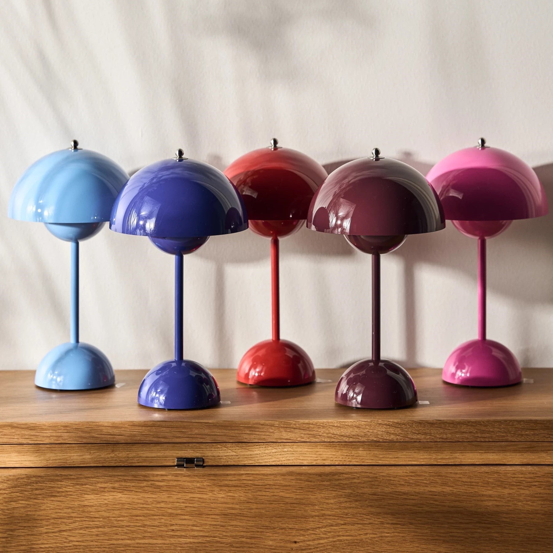 Lampe de table LED champignon minimaliste