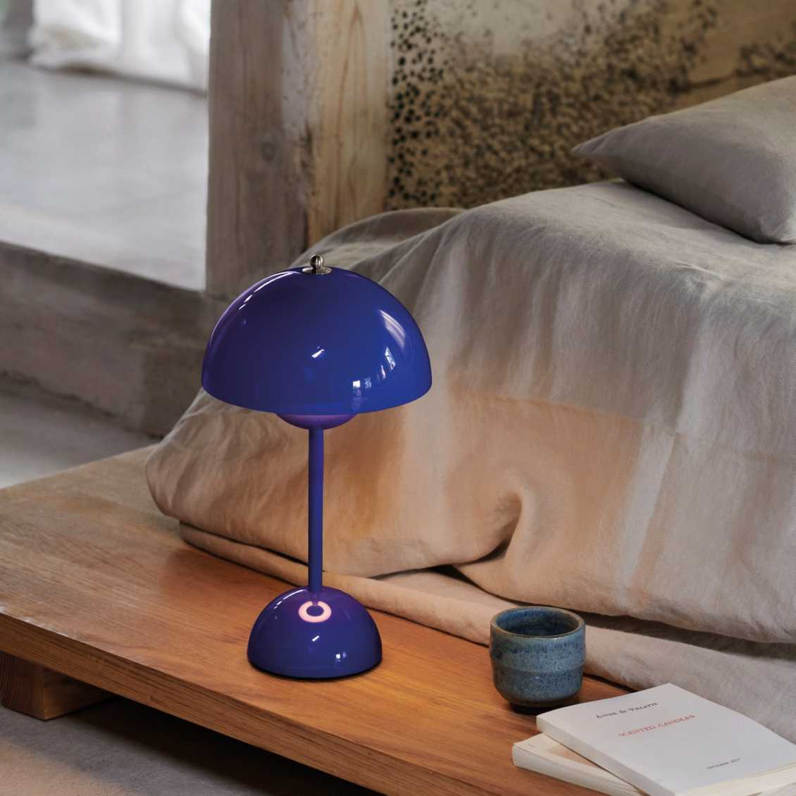 Lampe de table LED champignon minimaliste