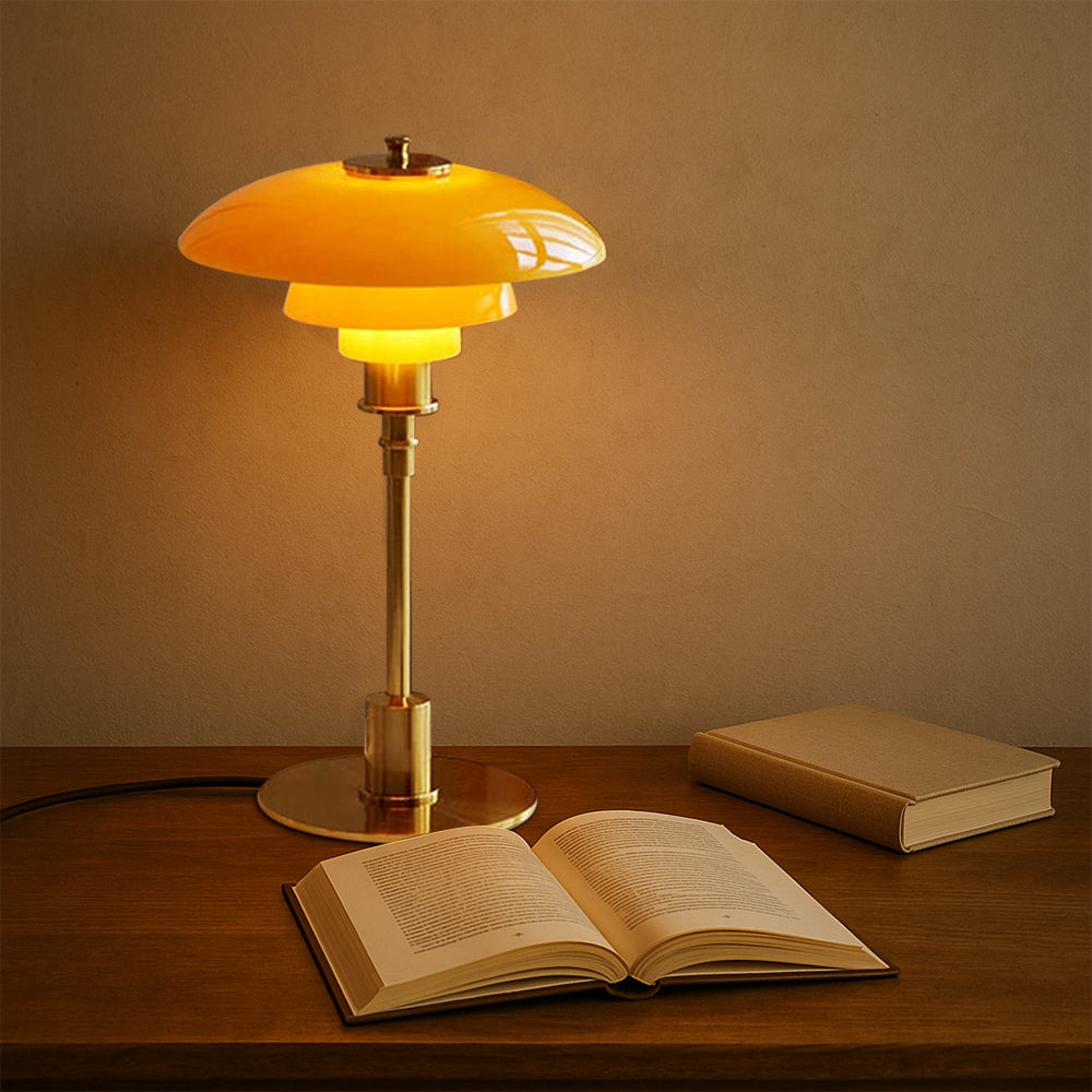 Lampe de table design danoise fine et minimaliste