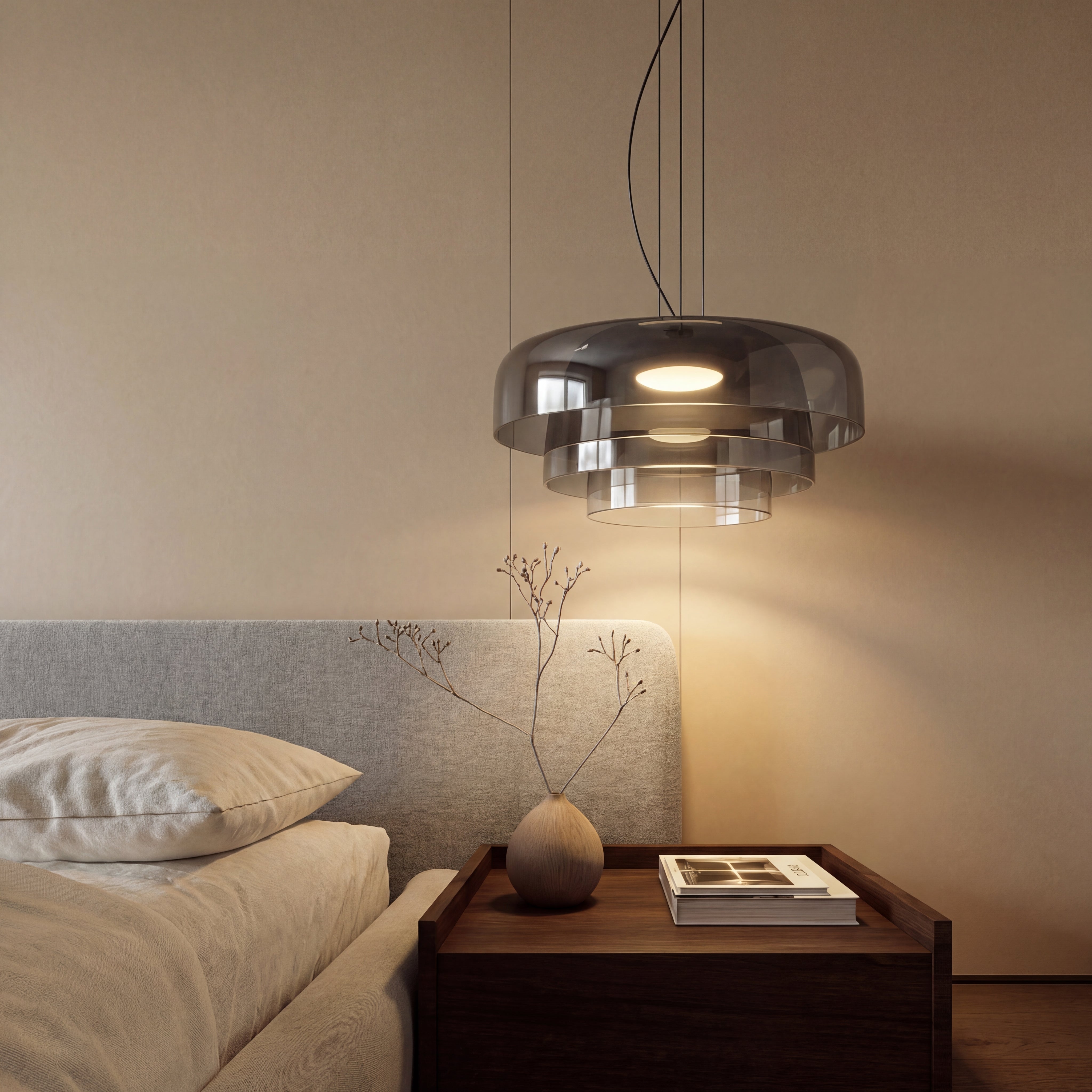 Suspension sculpturale en verre