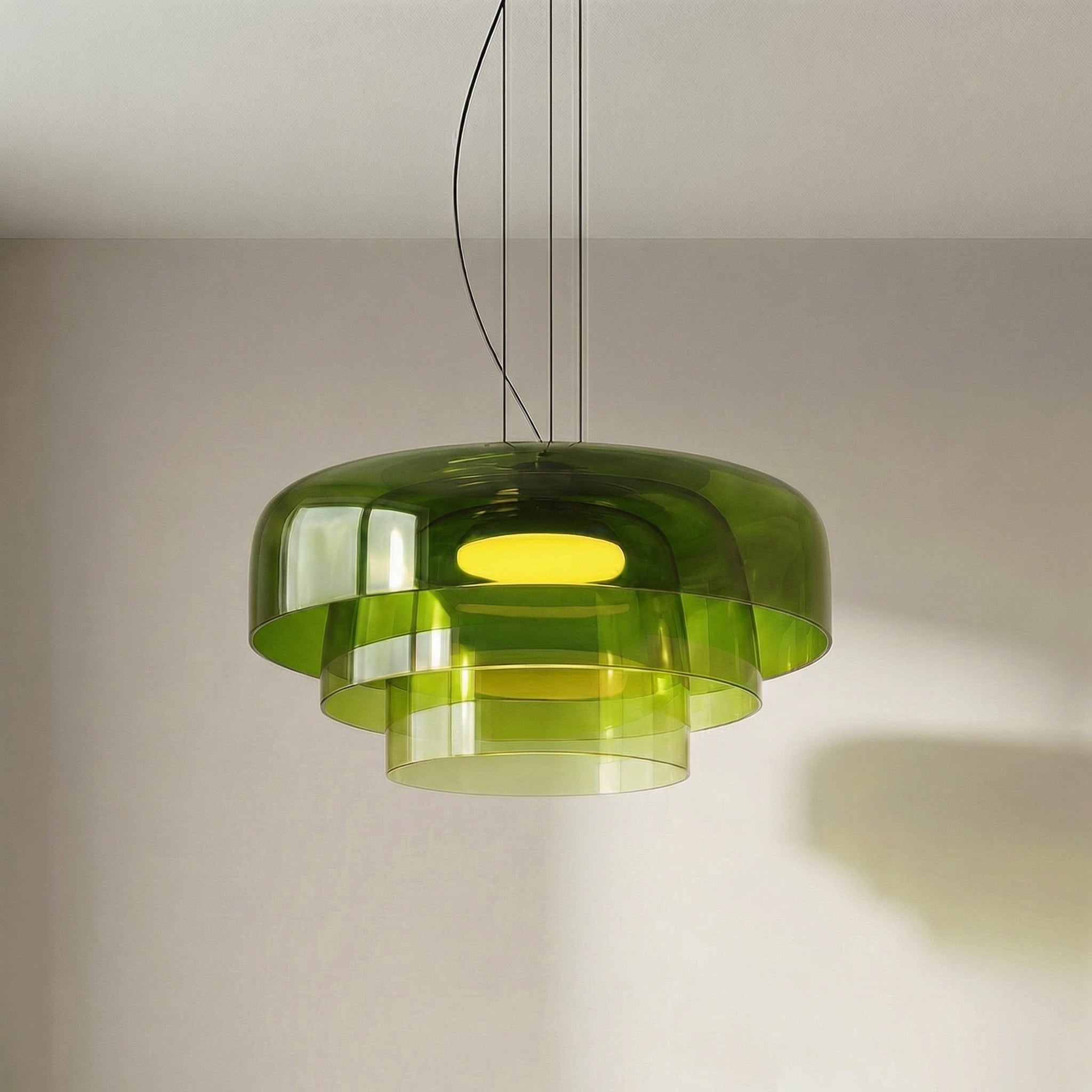 Suspension sculpturale en verre