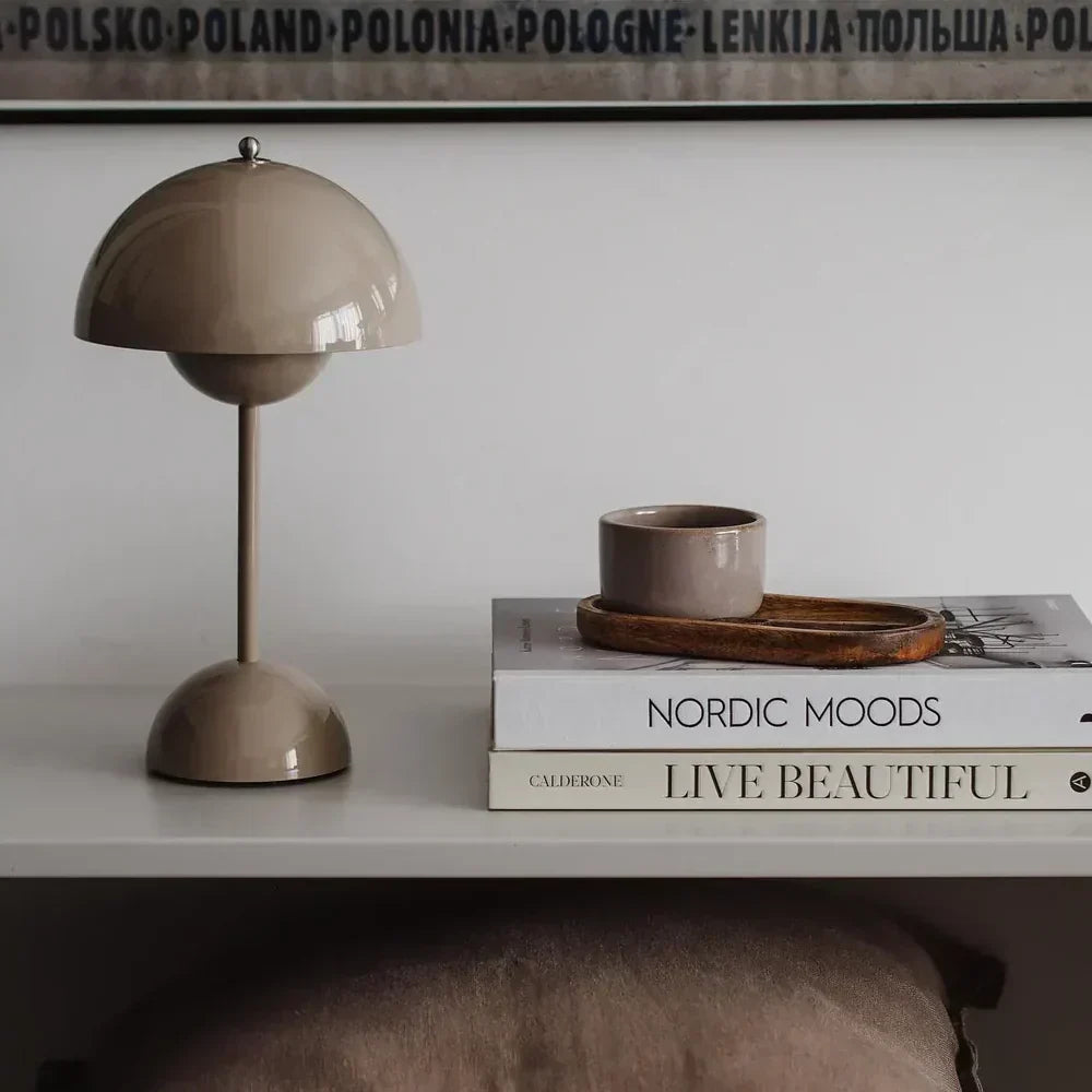 Lampe de table LED champignon minimaliste