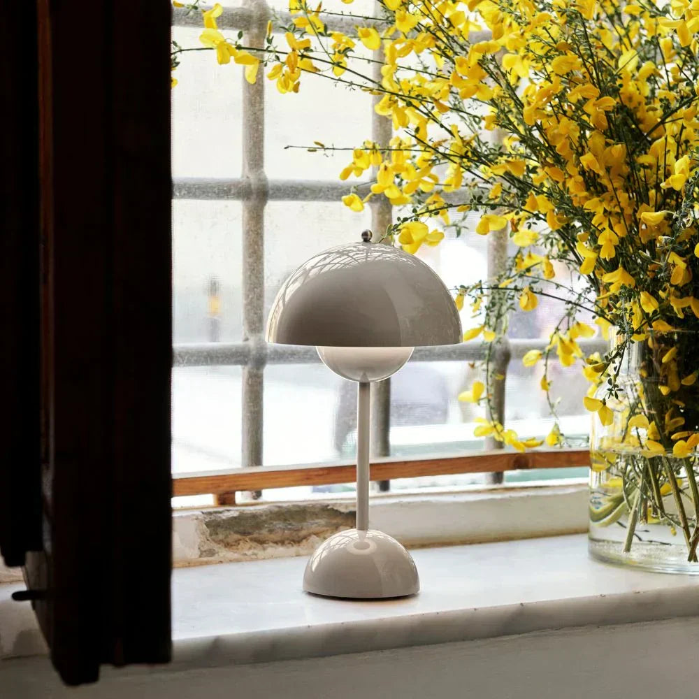 Lampe de table LED champignon minimaliste